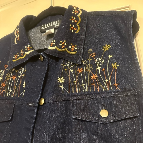 ❗️ Signature by Jerell Denim Sleeveless Embroidered Vest Size XL - Picture 5 of 13